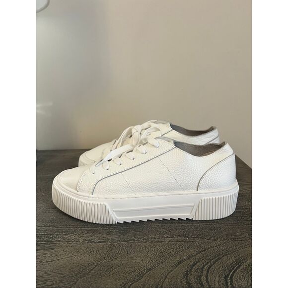 Crown Vintage Women's Mandie Platform Sneaker - Picture 5 of 9